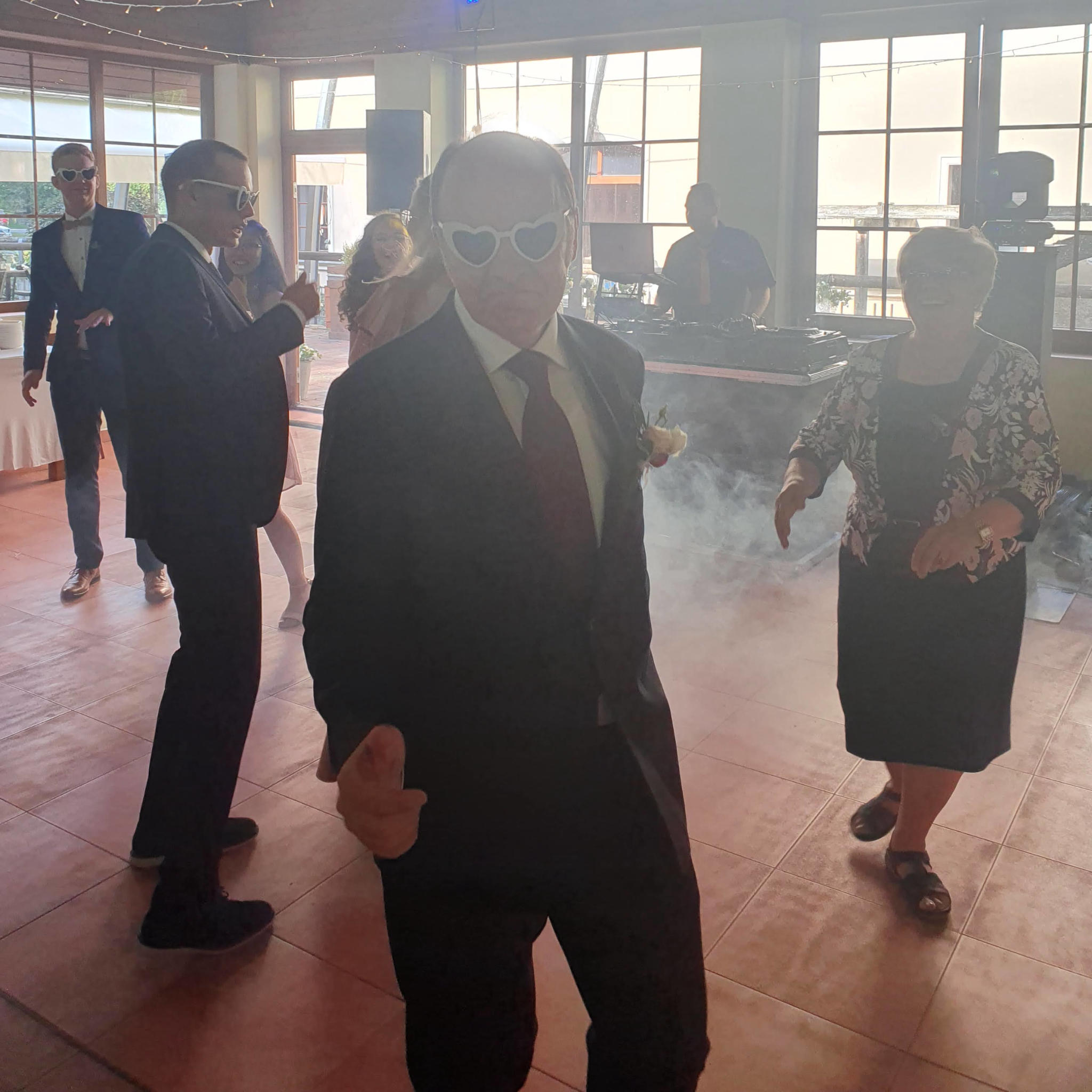 blog - otec ženicha tančí